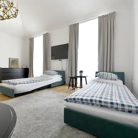 Palackeho Free Parking