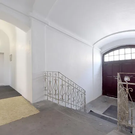 Palackeho Free Parking Apartment *